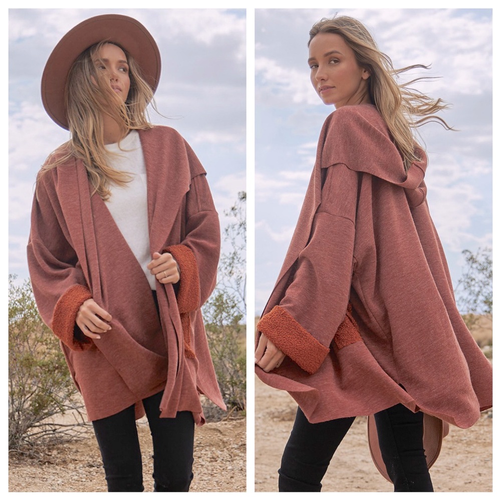 ✨RESTOCKED✨Oversized Stunning chic and Comfy Multi
Fabric Hoodies Cardigan - Picture 3 of 6